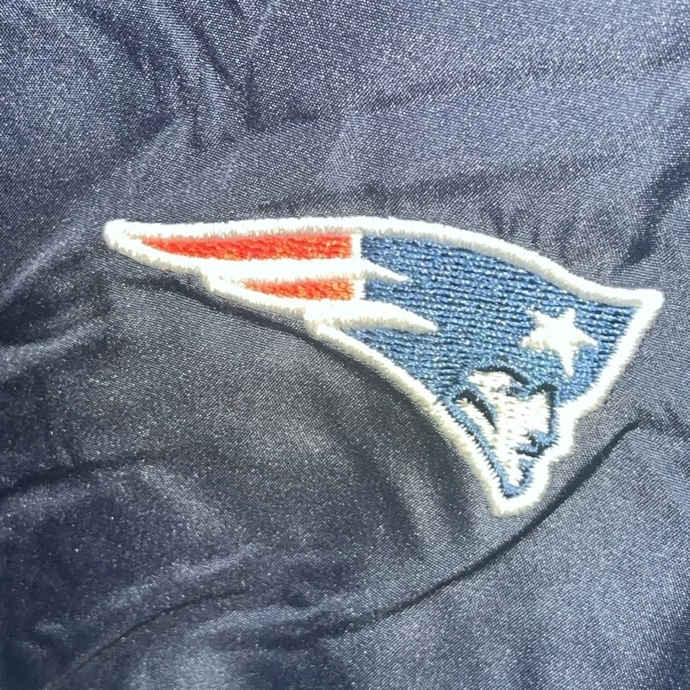 New England Patriots Sports Illustrated Dunbrooke Windbreaker Men’s XXL